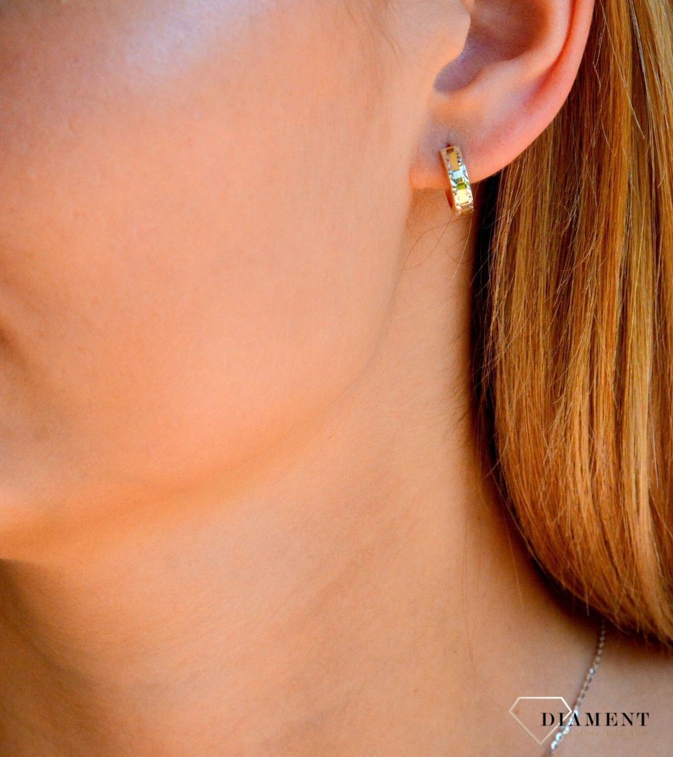 Złote kolczyki damskie 375 małe kółeczka na zatrzask KL 5215 375.jpg